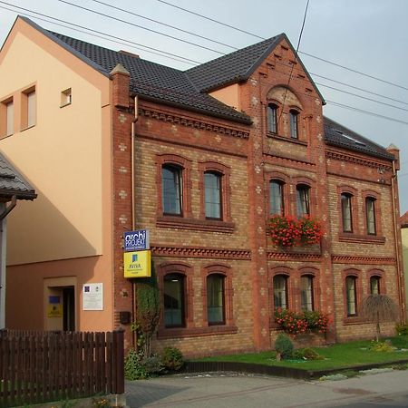 Appartement U Henriety à Wojnowice  Extérieur photo