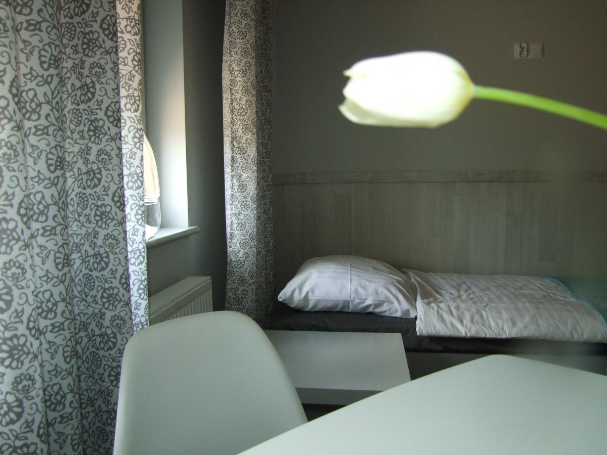Appartement U Henriety à Wojnowice  Extérieur photo