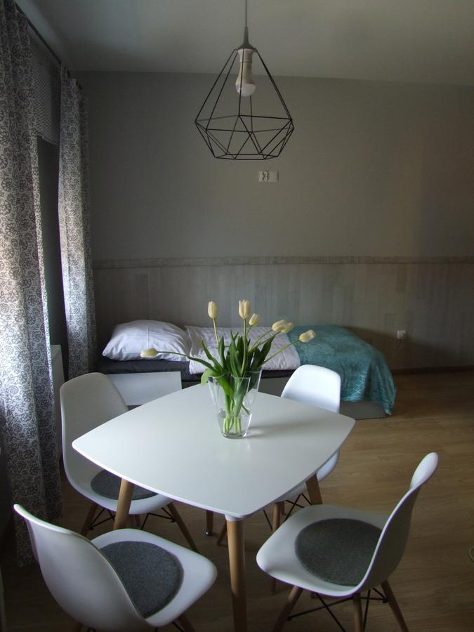 Appartement U Henriety à Wojnowice  Extérieur photo