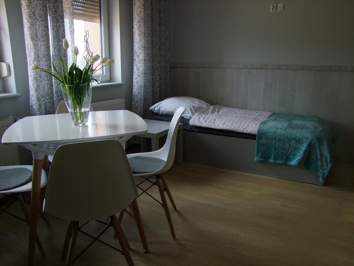 Appartement U Henriety à Wojnowice  Extérieur photo