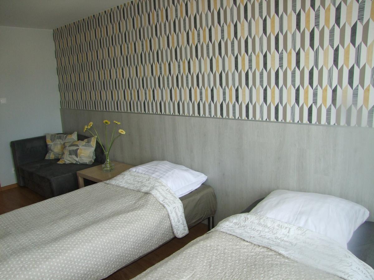 Appartement U Henriety à Wojnowice  Extérieur photo