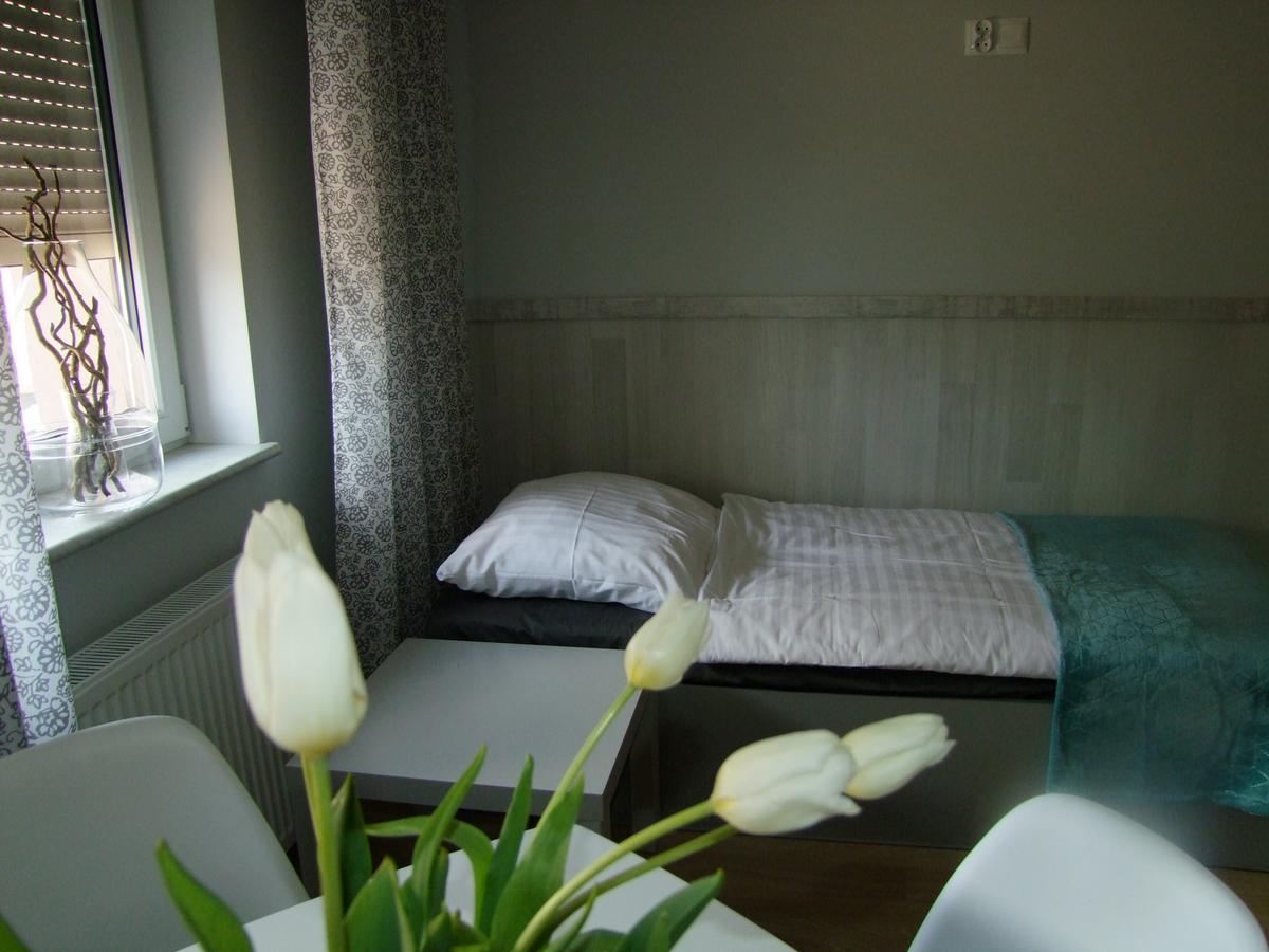 Appartement U Henriety à Wojnowice  Extérieur photo